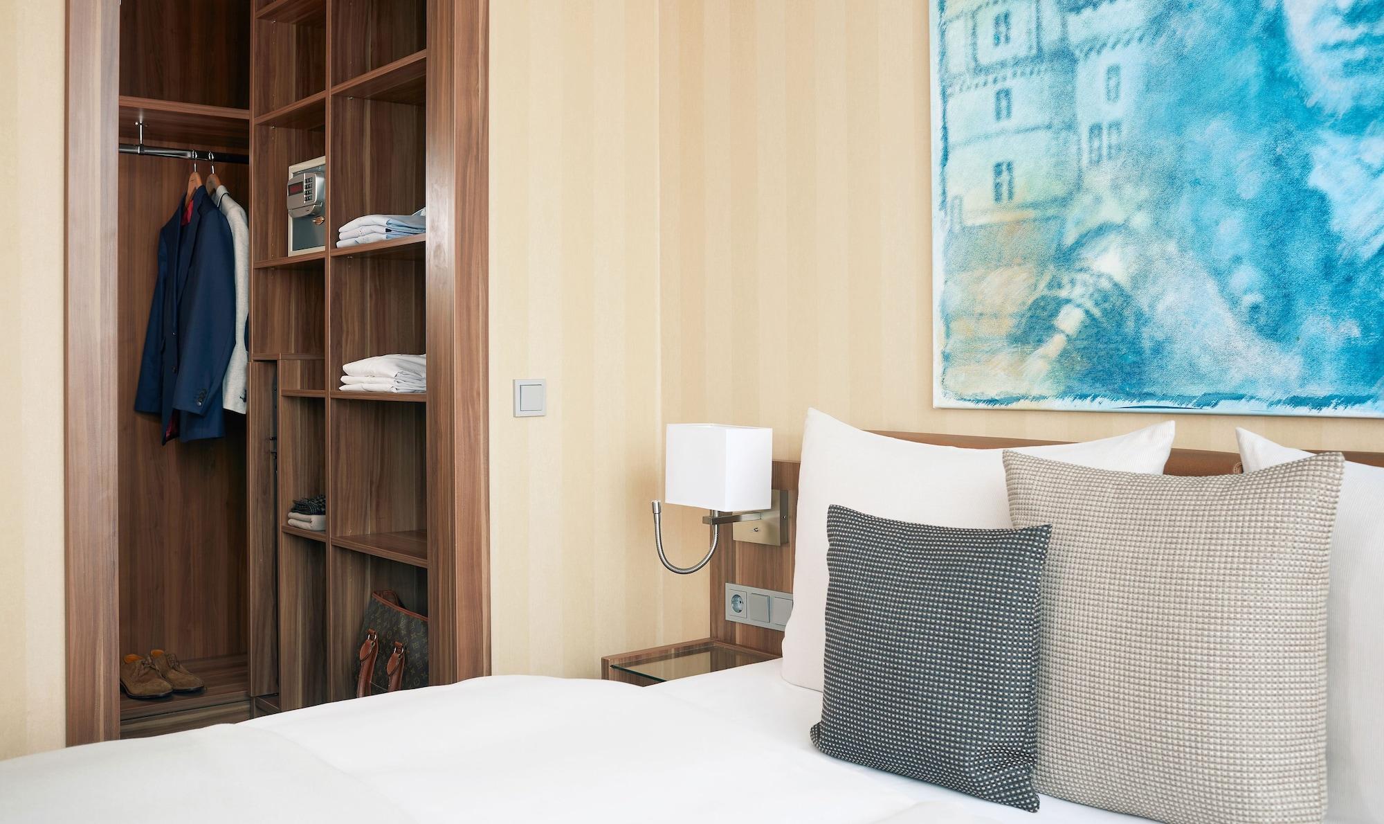 Living Hotel Duesseldorf Luaran gambar