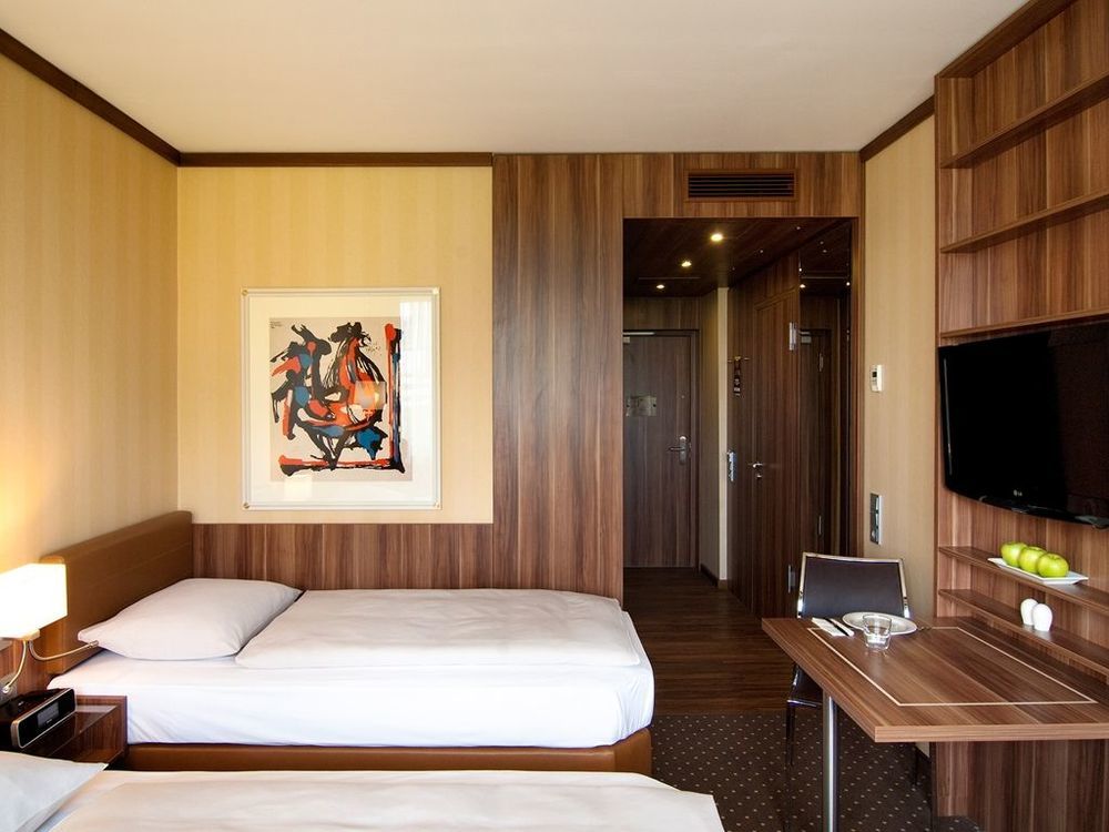 Living Hotel Duesseldorf Luaran gambar