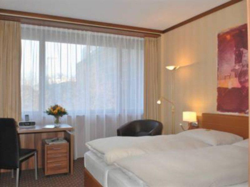 Living Hotel Duesseldorf Luaran gambar