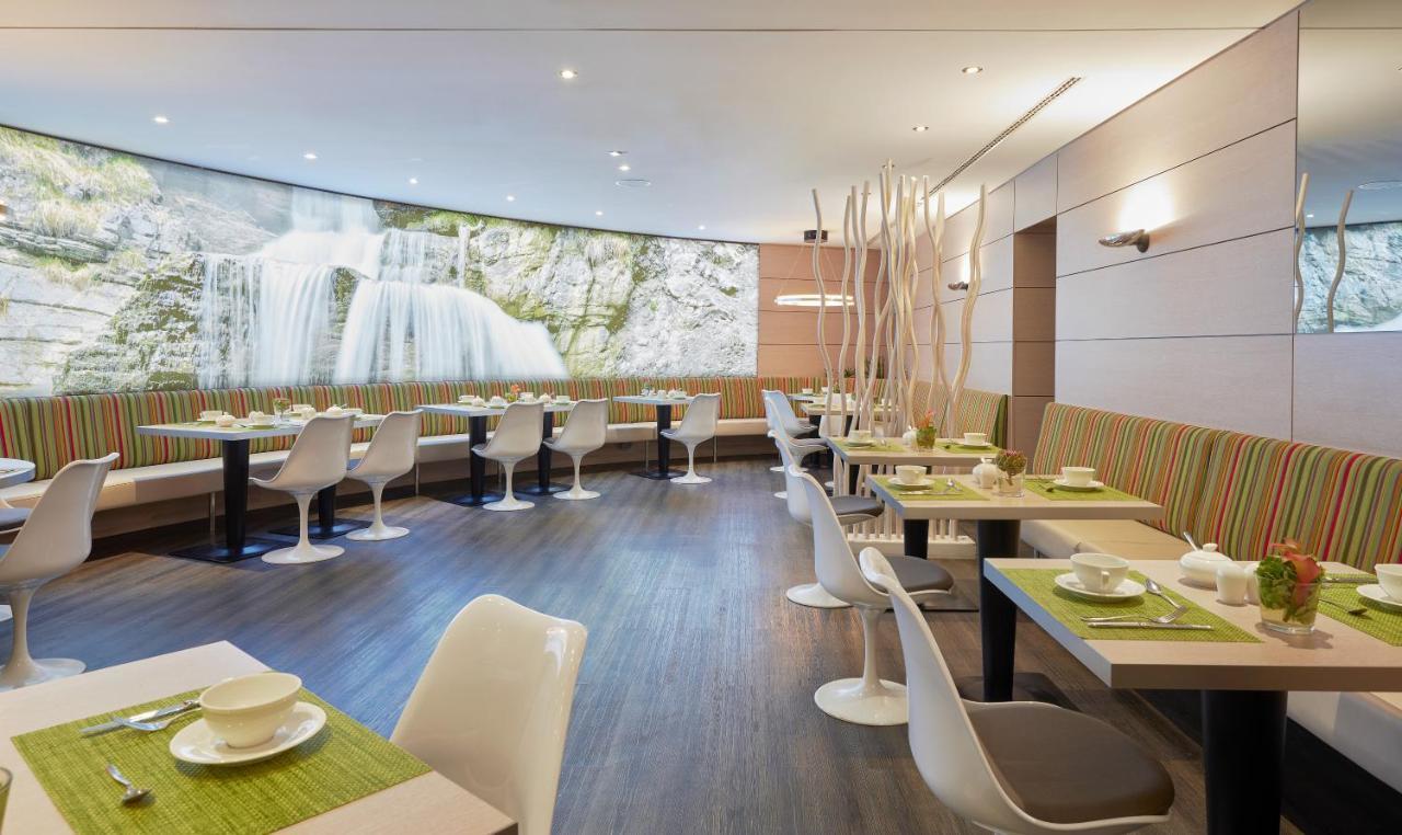 Living Hotel Duesseldorf Luaran gambar