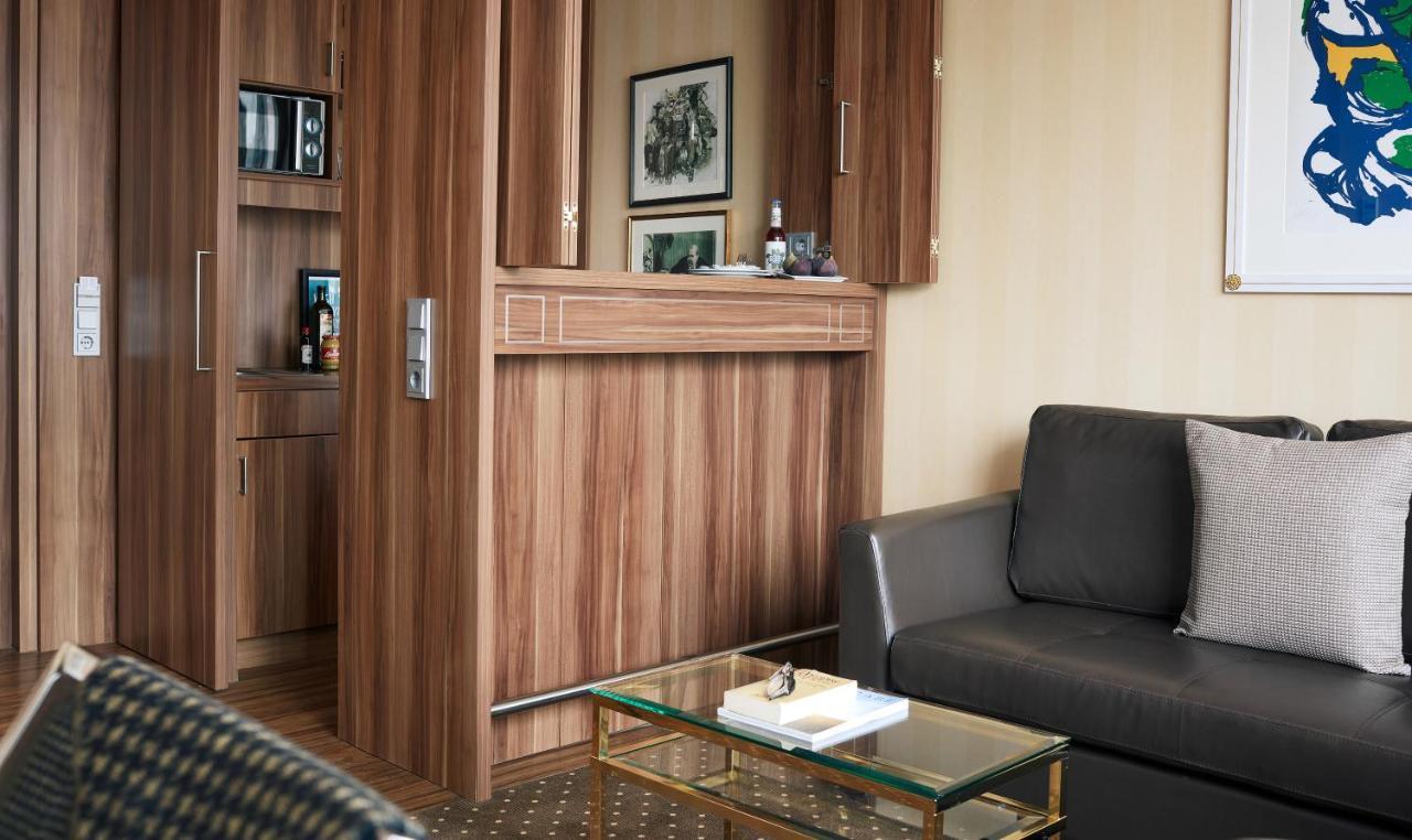 Living Hotel Duesseldorf Luaran gambar